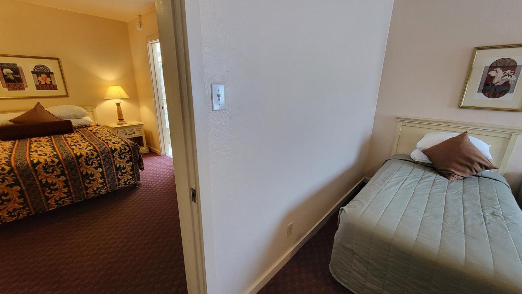 El Camino Inn Daly City Room photo